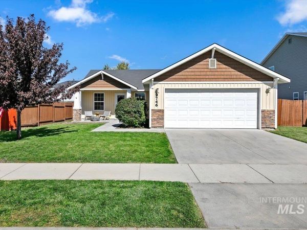 9746 W Bigwood Dr, Boise, ID 83709