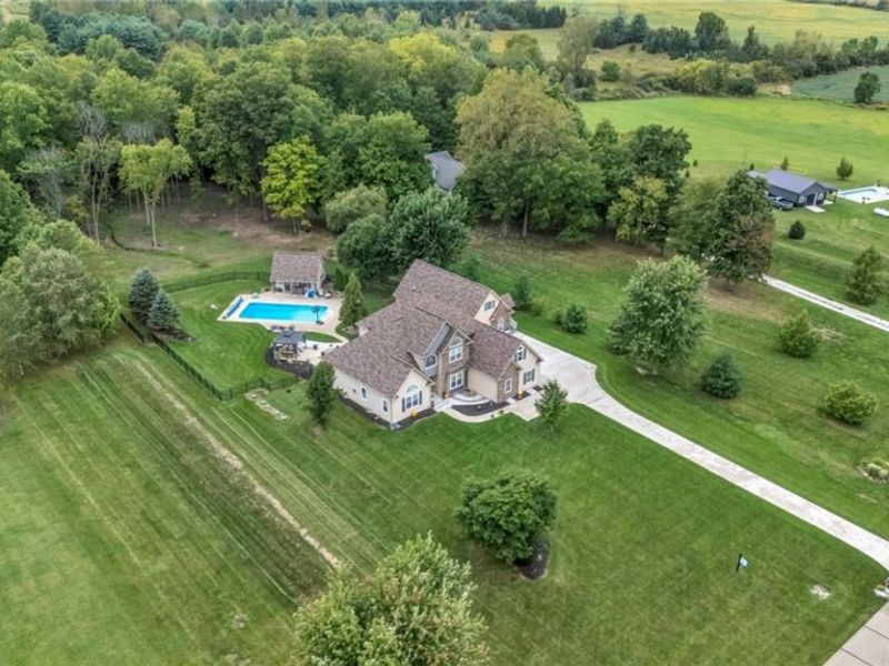 17400 Creekside Street, Lagrange, OH 44050 Photo 4