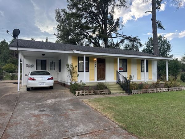 105 Eudora, Booneville, MS 38829