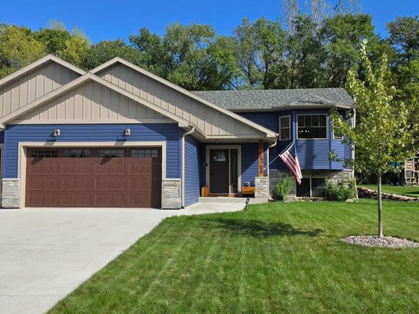 712 3rd Avenue SE, Cold Spring, MN 56320
