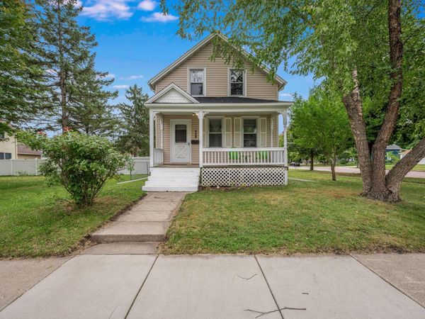 428 W Broadway Avenue, Saint Peter, MN 56082