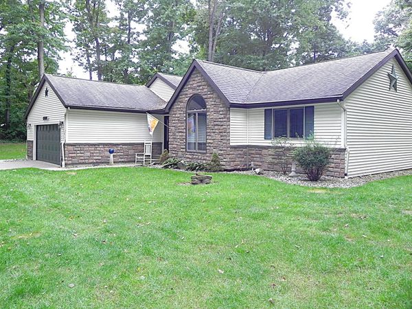 65026 Rocky Lane, Sturgis, MI 49091
