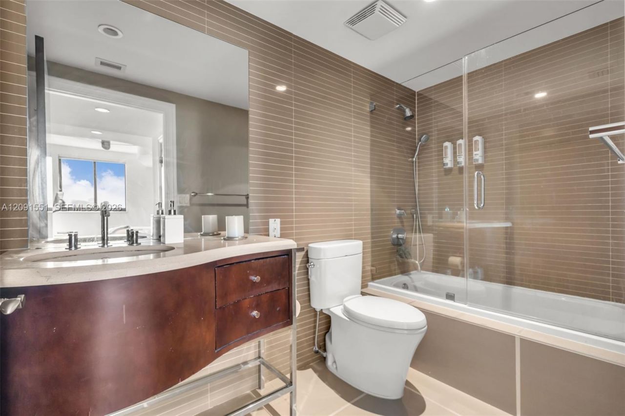 100 N Federal Hwy, Unit 1, Fort Lauderdale, FL 33301 Photo