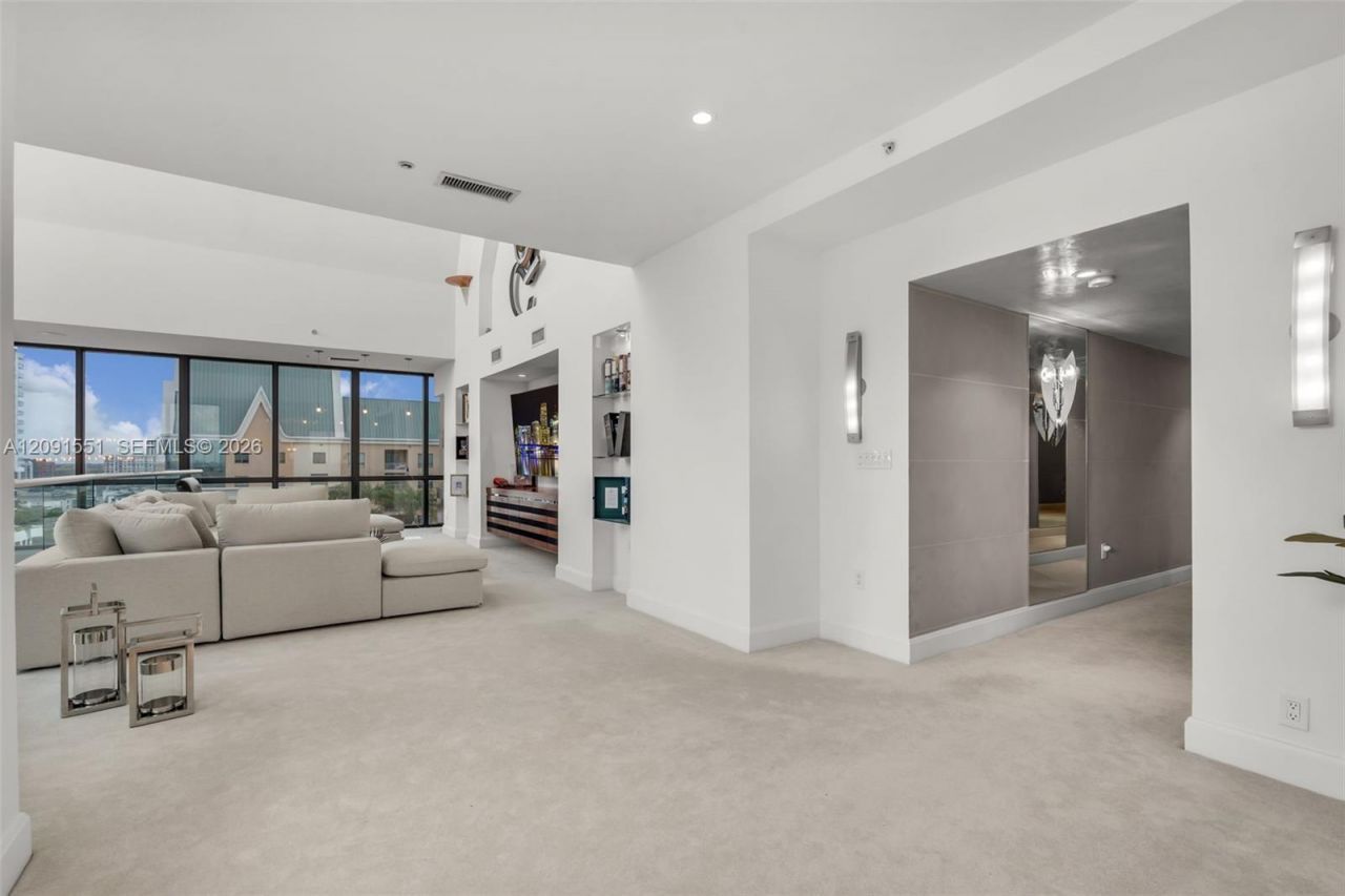 100 N Federal Hwy, Unit 1, Fort Lauderdale, FL 33301 Photo