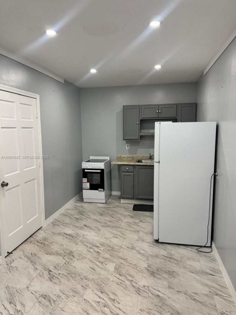 7321 Fairway Blvd, Unit 1, Miramar, FL 33023 Photo