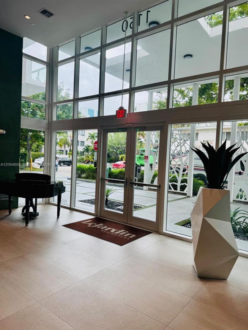 1150 102nd St, Unit 406, Bay Harbor Islands, FL 33154 Photo