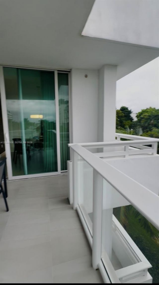 1150 102nd St, Unit 406, Bay Harbor Islands, FL 33154 Photo