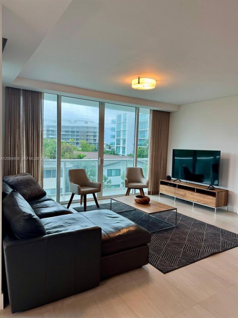 1150 102nd St, Unit 406, Bay Harbor Islands, FL 33154 Photo