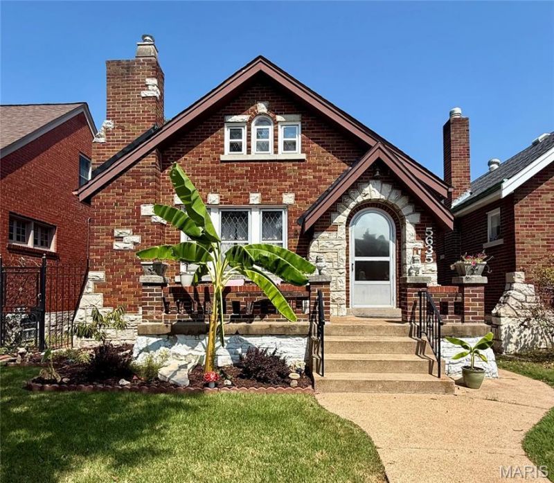 5635 Walsh Street, Saint Louis, MO 63109 Main Photo