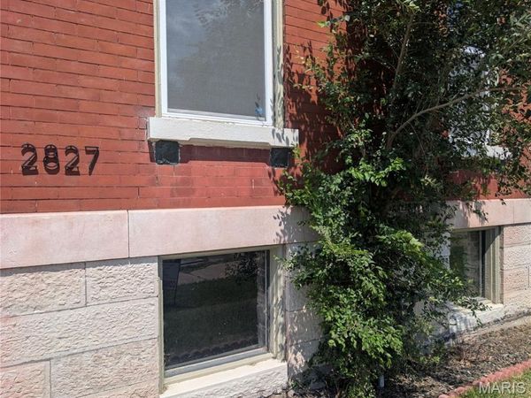 2827 Oregon Avenue, St Louis, MO 63118