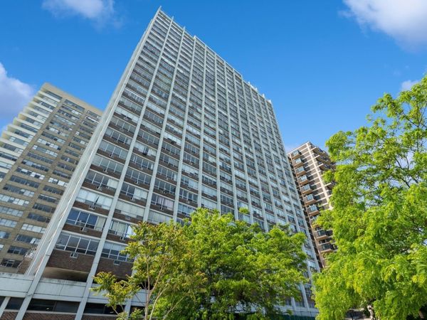 6171 N Sheridan Road, Unit 1311, Chicago, IL 60660