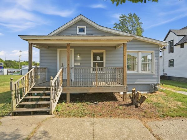 1266 N Schuyler Avenue , Kankakee, IL 60901