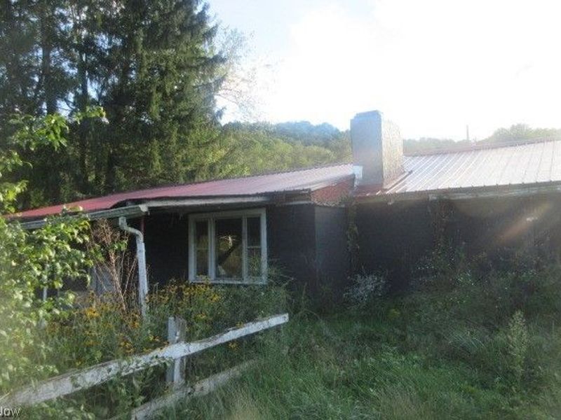 4308 Flat Road SE, Uhrichsville, OH 44683 Photo 3