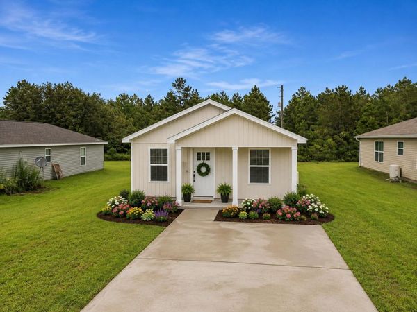 5425 Bayleaf Drive, Crestview, FL 32539