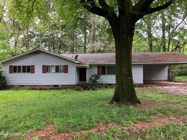 1909 Catalina Drive, Jackson, MS 39204