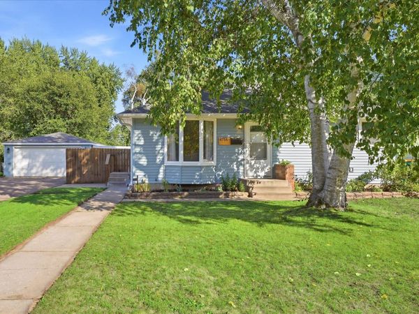 4716 Edgewood Avenue N, Crystal, MN 55428