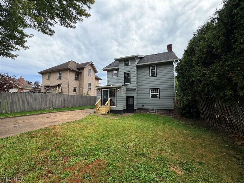 252 E Kline Street, Girard, OH 44420 Photo 3