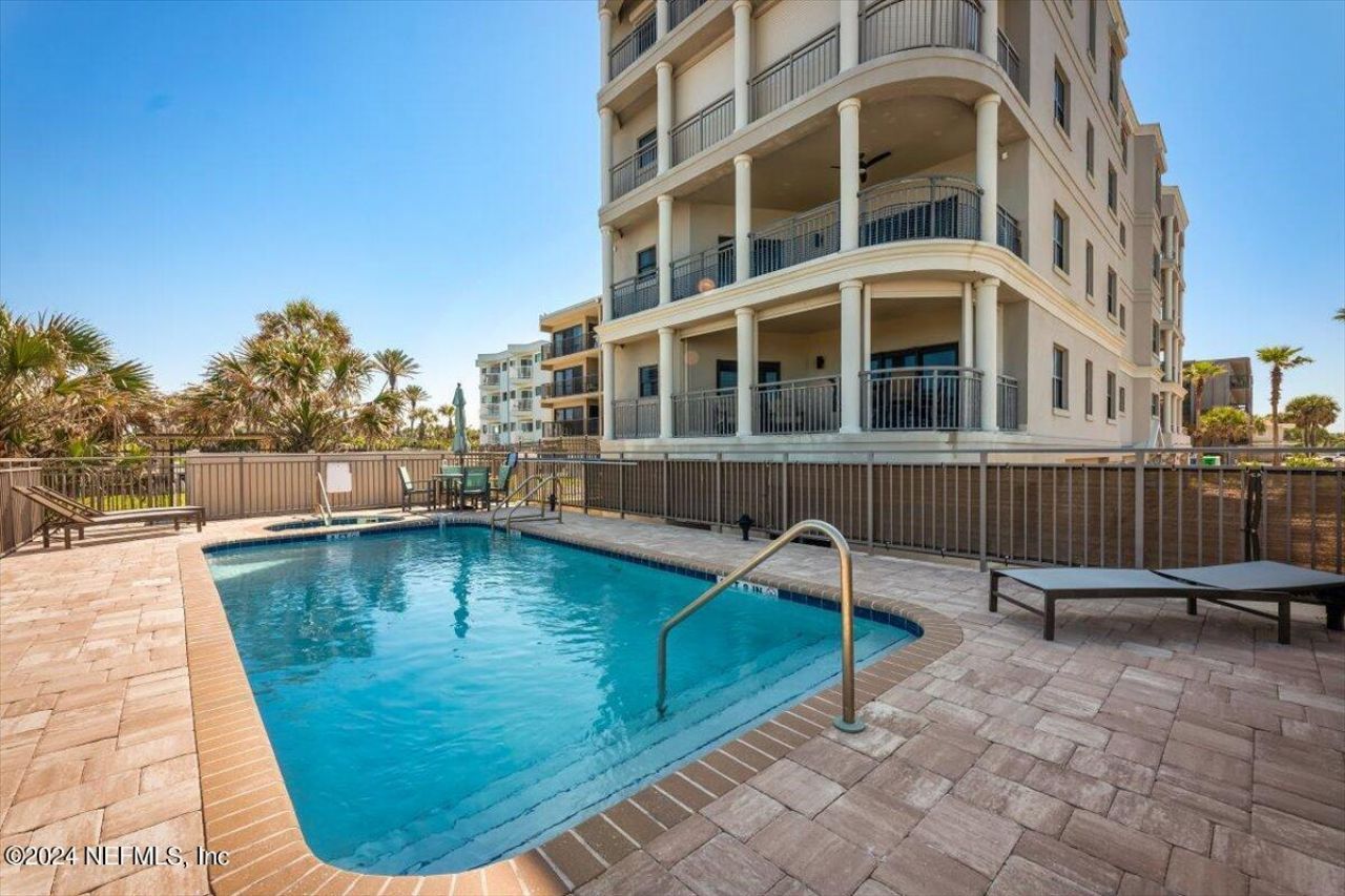 405 1st Street S, Unit 211, Jacksonville Beach, FL 32250 Photo