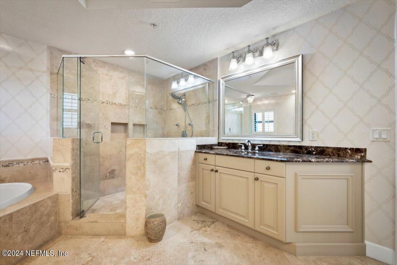 405 1st Street S, Unit 211, Jacksonville Beach, FL 32250 Photo