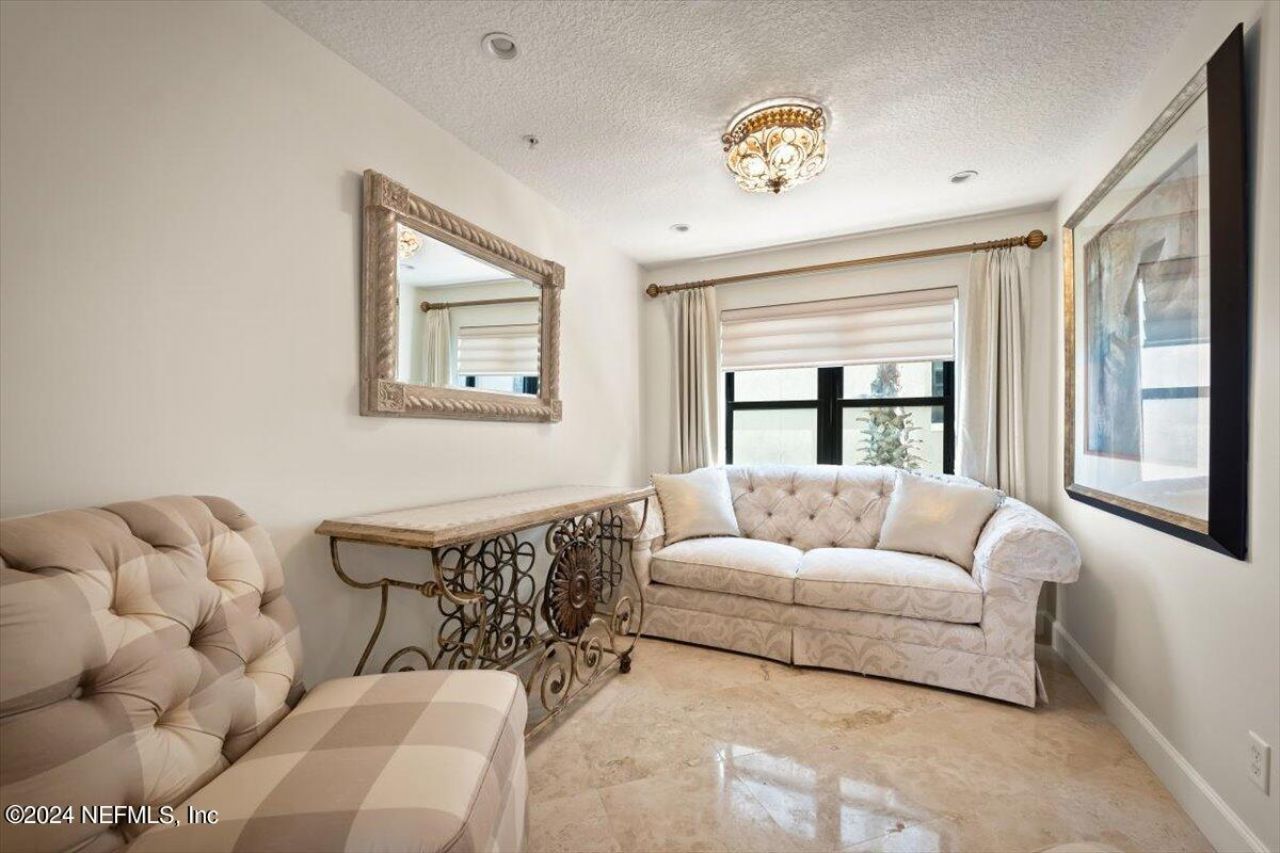 405 1st Street S, Unit 211, Jacksonville Beach, FL 32250 Photo