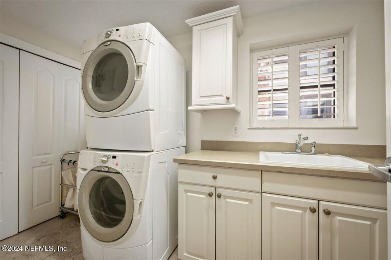 405 1st Street S, Unit 211, Jacksonville Beach, FL 32250 Photo