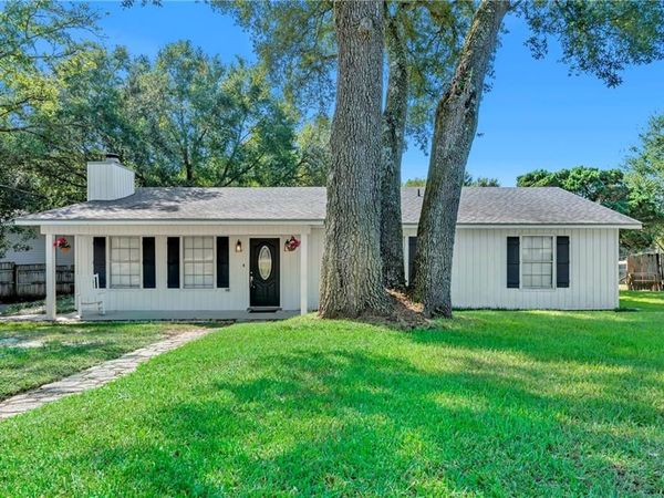 7423 Christine Circle S, Mobile, AL 36619