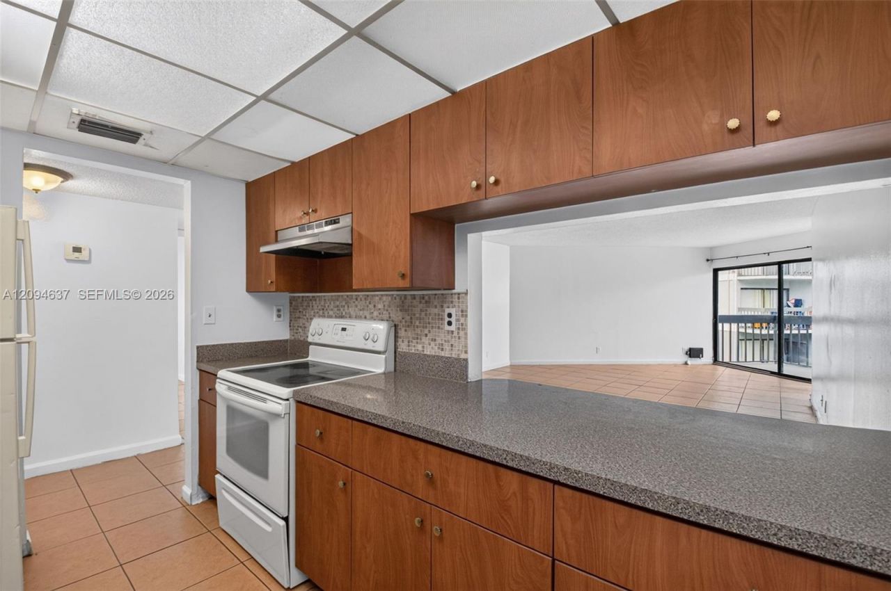 1880 N Congress Ave , Unit 301, West Palm Beach, FL 33401 Photo