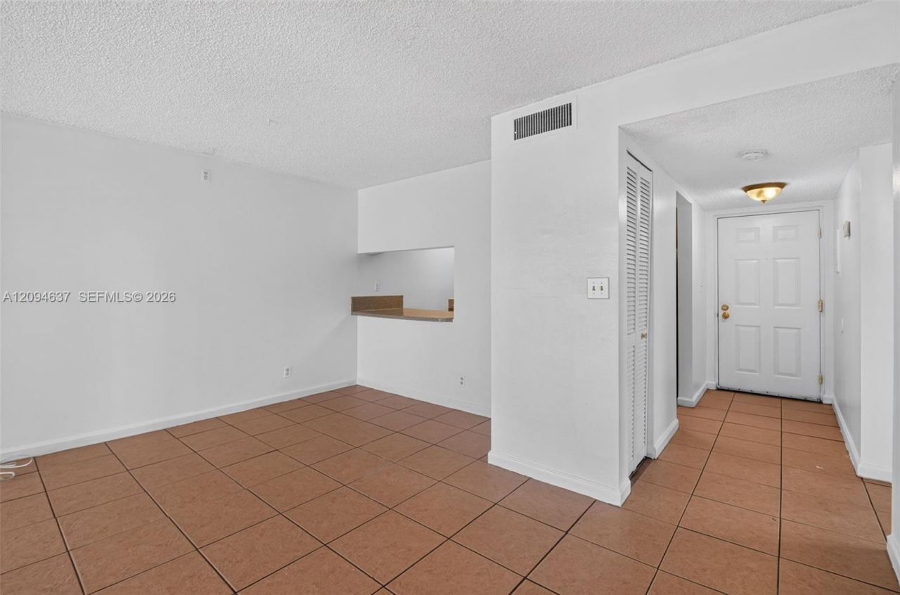 1880 N Congress Ave , Unit 301, West Palm Beach, FL 33401 Photo