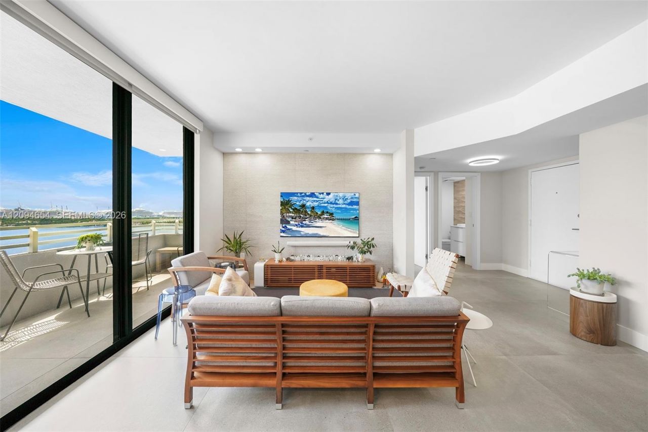 1330 West Ave , Unit 1506, Miami Beach, FL 33139 Photo