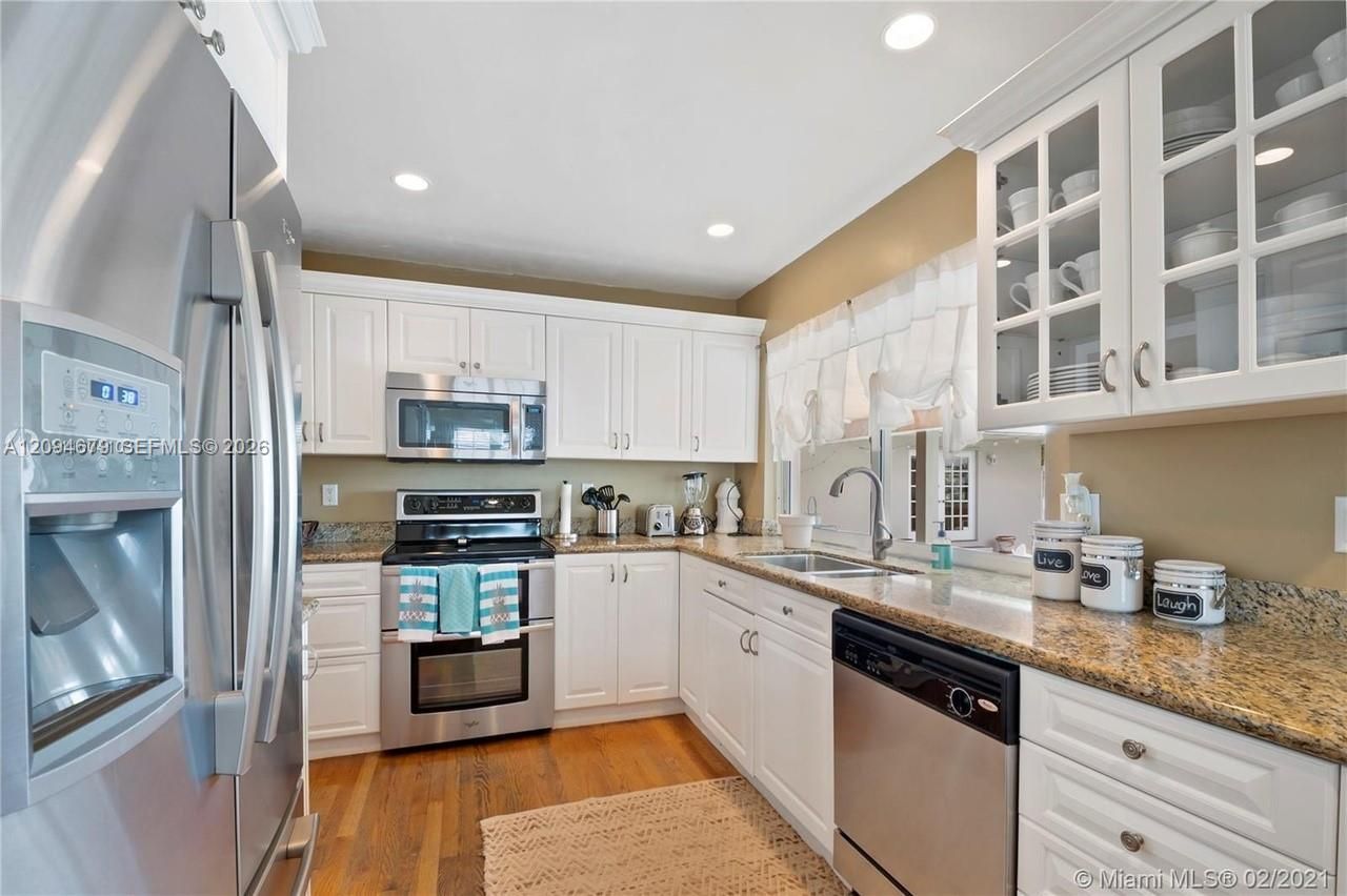 16220 SW 88th Ave Rd, Palmetto Bay, FL 33157 Photo