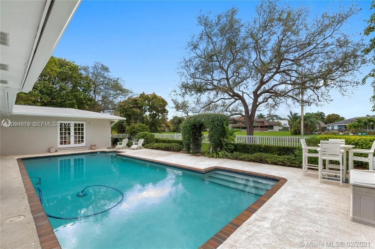 16220 SW 88th Ave Rd, Palmetto Bay, FL 33157 Photo