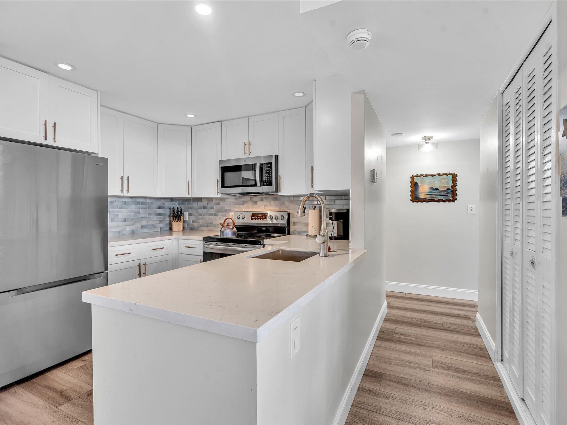 301 N Ocean Boulevard, Unit 709, Pompano Beach, FL 33062 Photo