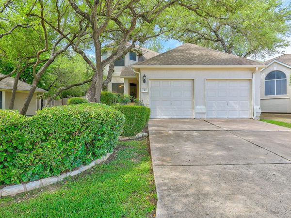 41 Muirfield Greens LN, Lakeway, TX 78738