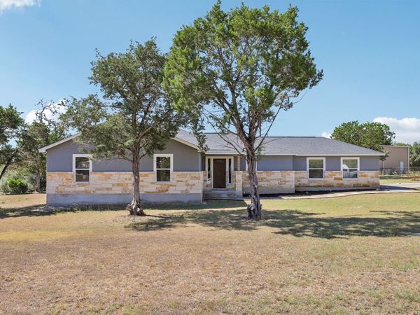 148 OAK BEND DR, Bandera, TX 78003