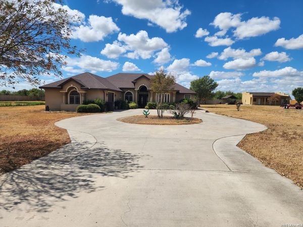 210 COUNTY ROAD 237, Eagle Pass, TX 78852