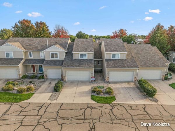 2934 Edgestone Drive, Hudsonville, MI 49426