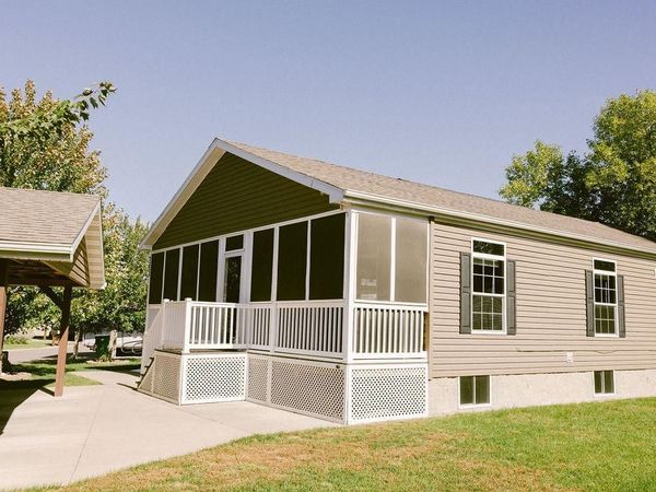 2200 Black Pine Drive, Cambridge, MN 55008