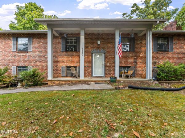 1520 Hightop Tr, Knoxville, TN 37923