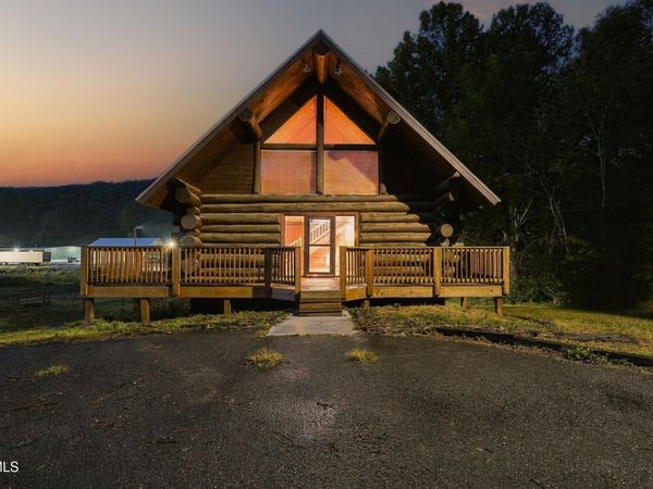 8407 Highway 19e, Roan Mountain, TN 37687