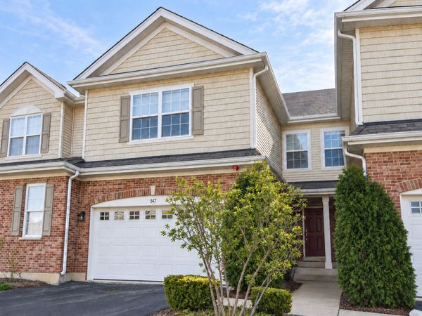 547 Bobby Ann Court , Roselle, IL 60172