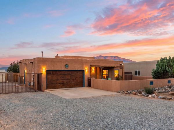 3302 Demavend Road NE, Rio Rancho, NM 87144