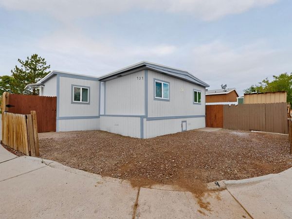 737 97th Street SW, Albuquerque, NM 87121