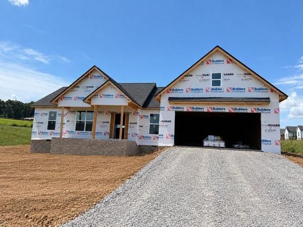 2694 Whispering Oaks Ln, Cookeville, TN 38501