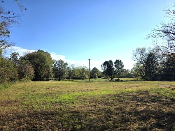 430 E 4th, Newark, AR 72562