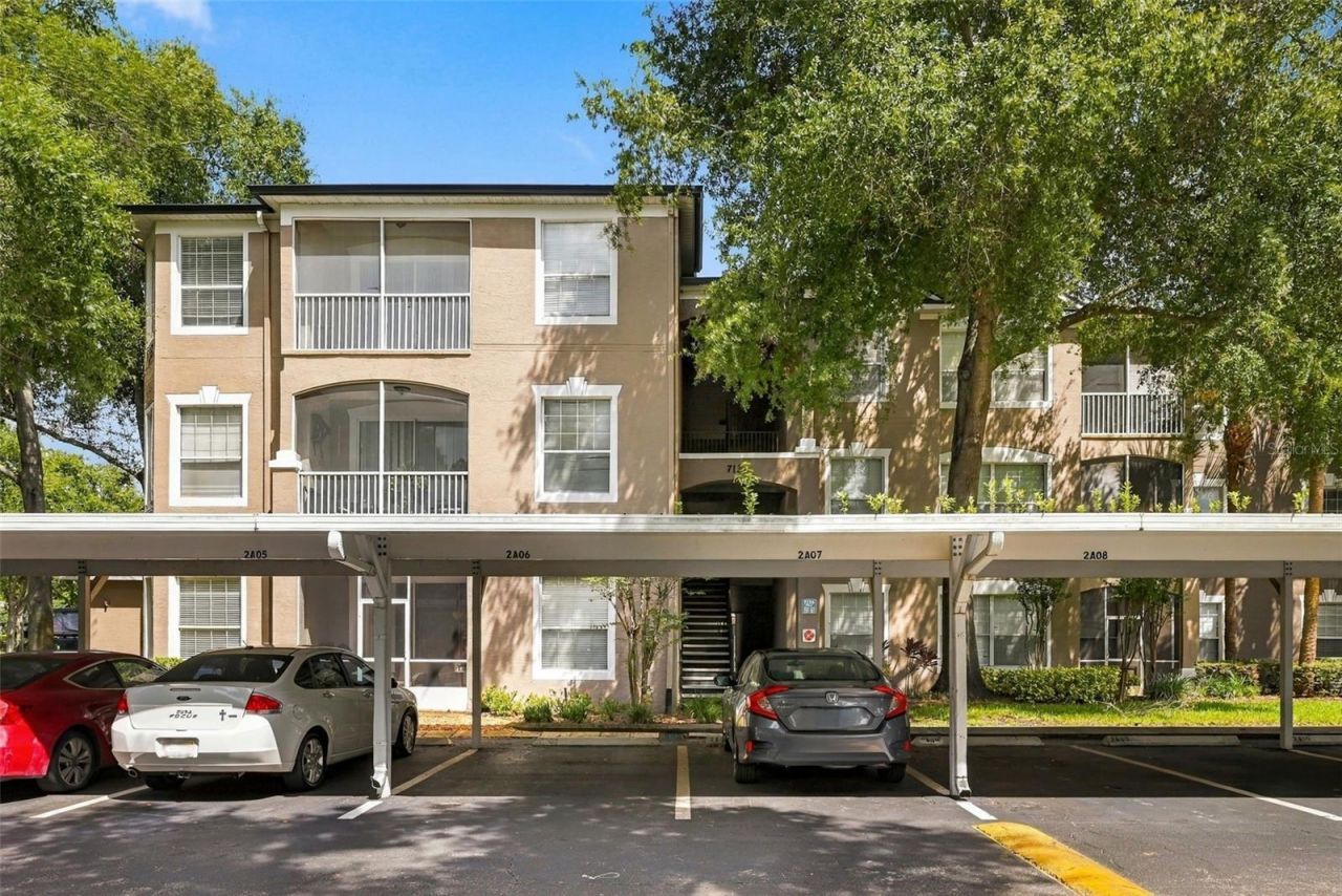7135 Yacht Basin Avenue, Unit 211, Orlando, FL 32835 Main Photo
