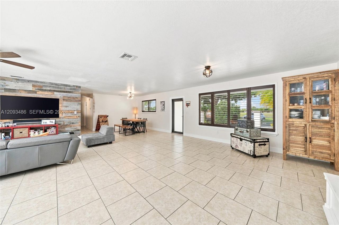 8031 SW 97th Ave , Miami, FL 33173 Photo