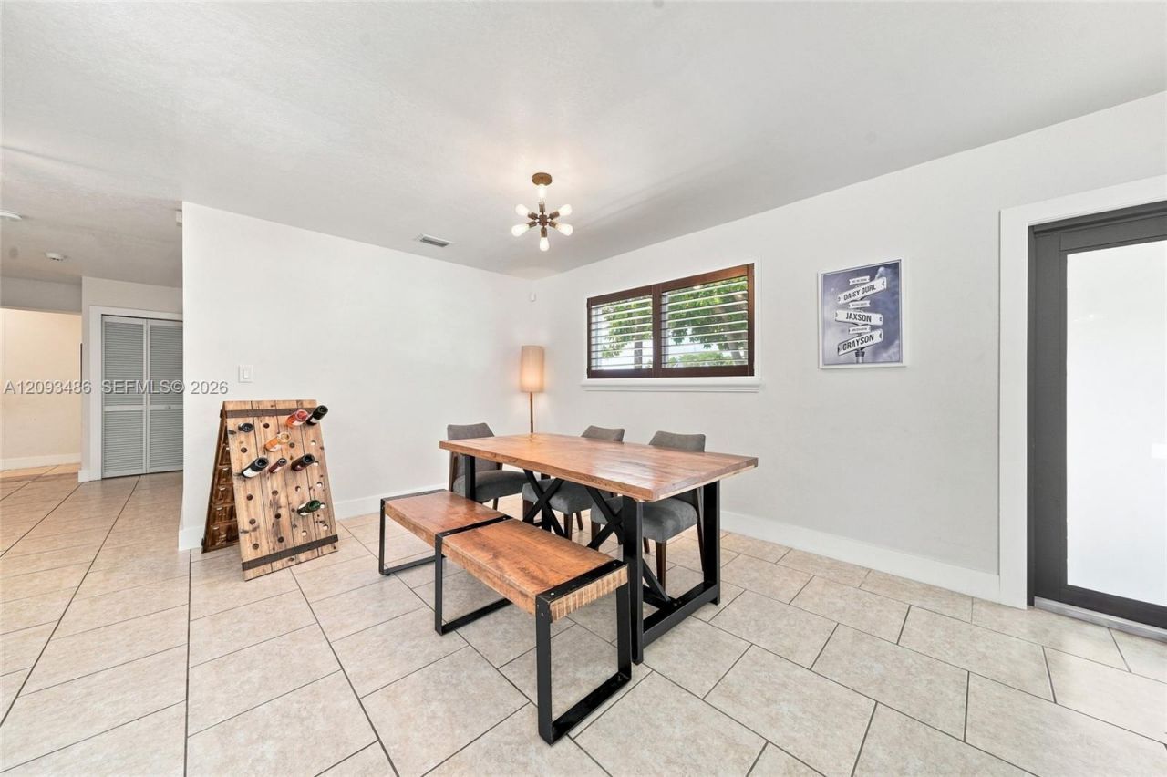 8031 SW 97th Ave , Miami, FL 33173 Photo