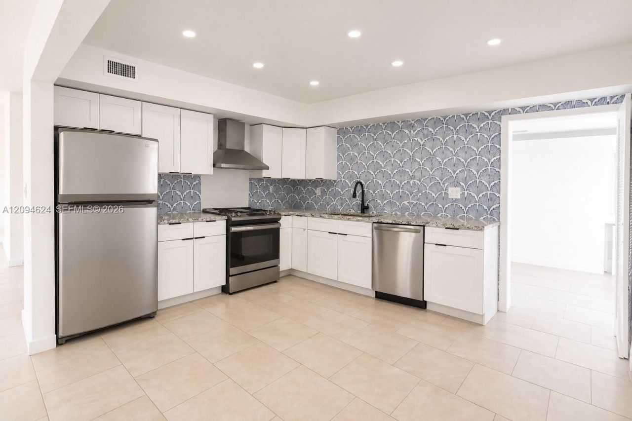 50 NE 132nd Ter, North Miami, FL 33161 Photo