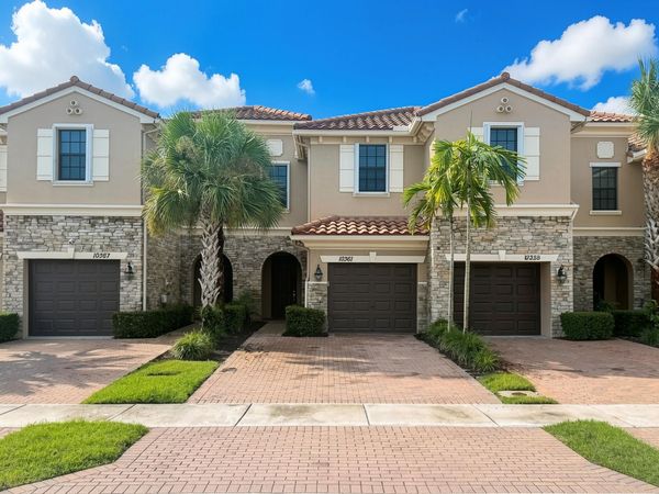 10361 WELLINGTON PARC Drive, Wellington, FL 33449