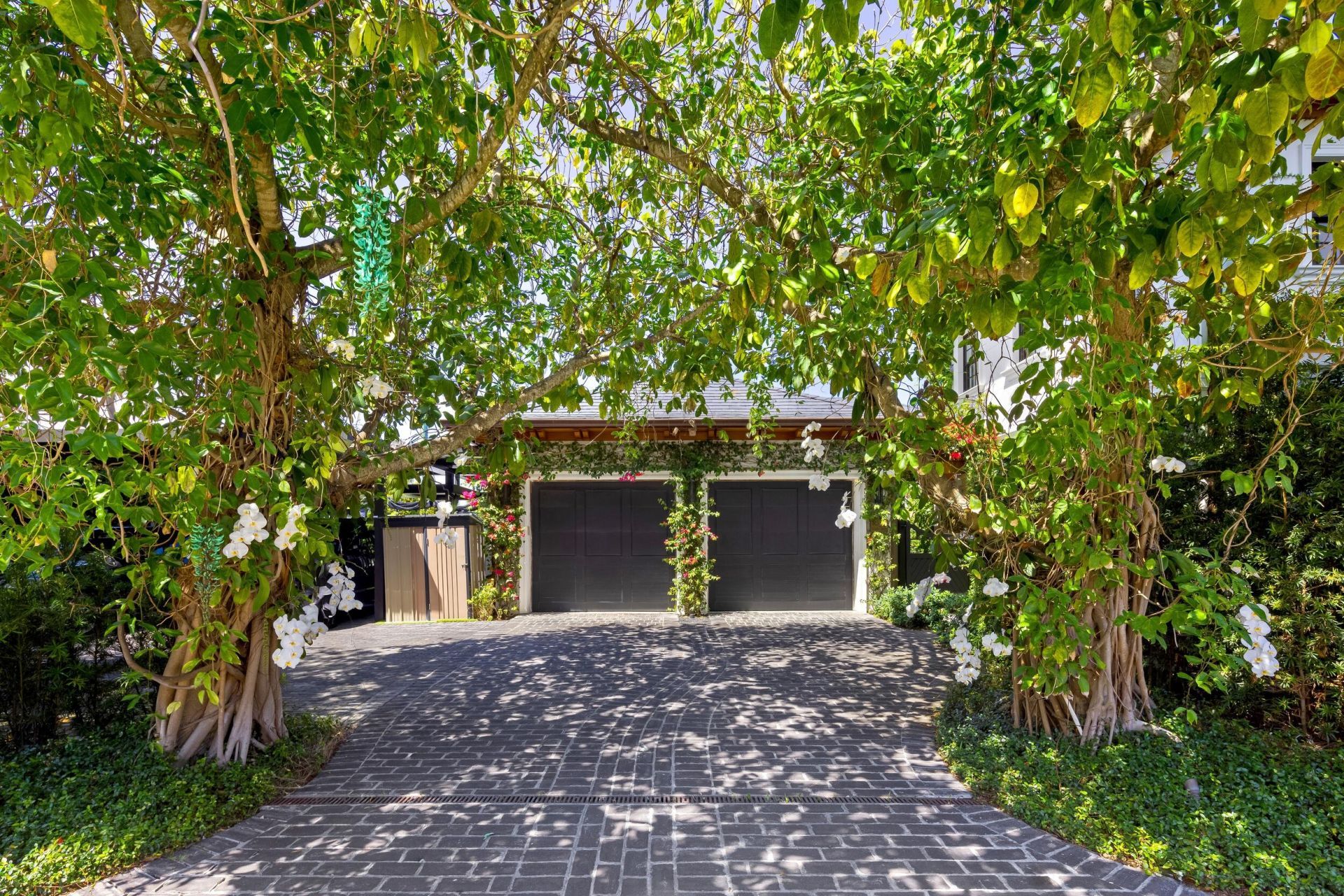 1053 N Lake Way, Palm Beach, FL 33480 Photo